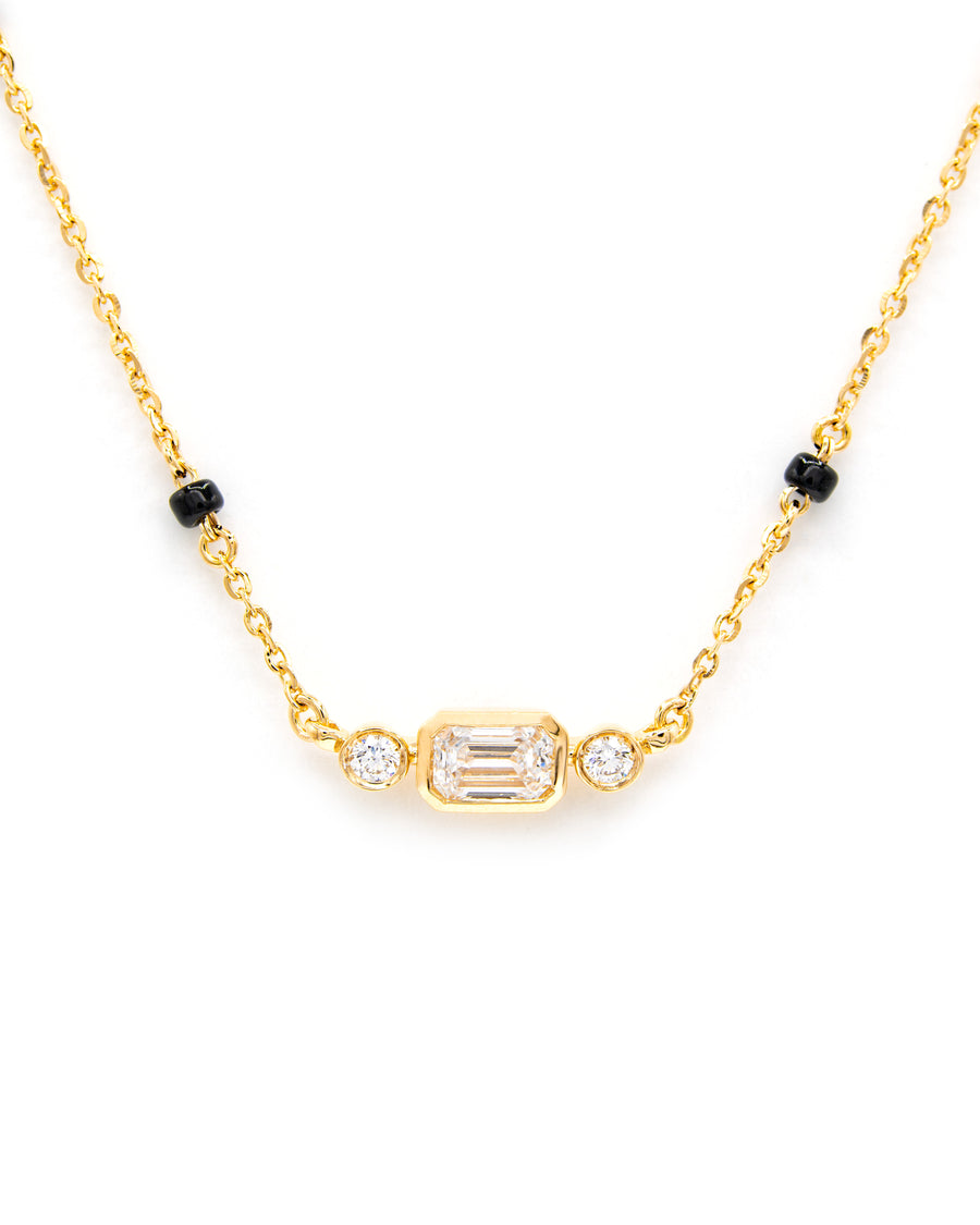 Víya Bezel Emerald and Round Diamond East to West Mangalsutra Traditional Necklace 18K