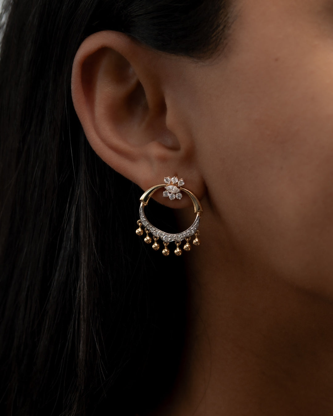 Víya Marquise and Round Diamond Jhumkas Traditional Dangling Earrings Yellow Gold 18K on body