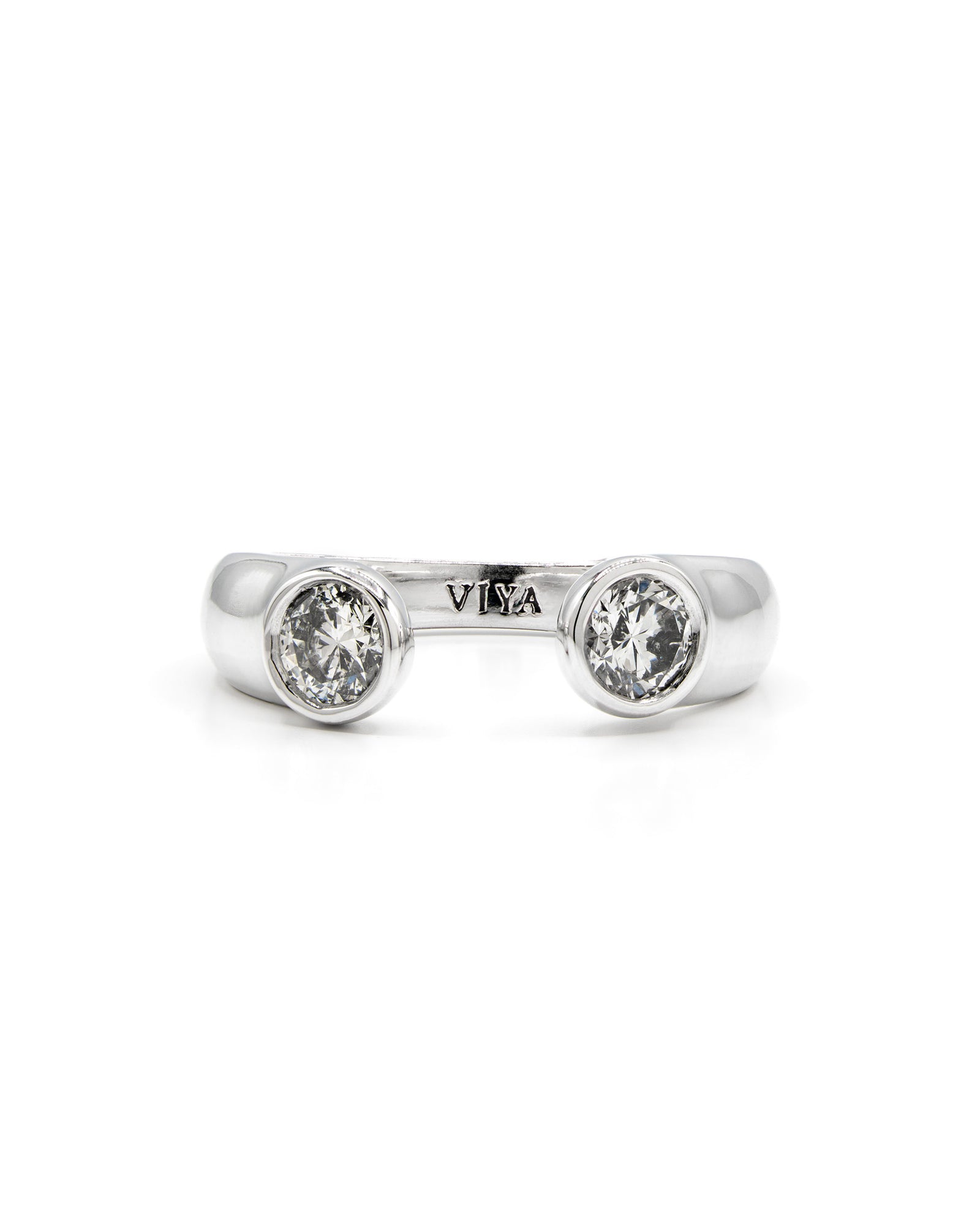 Round Diamond Bezel Ring White Gold