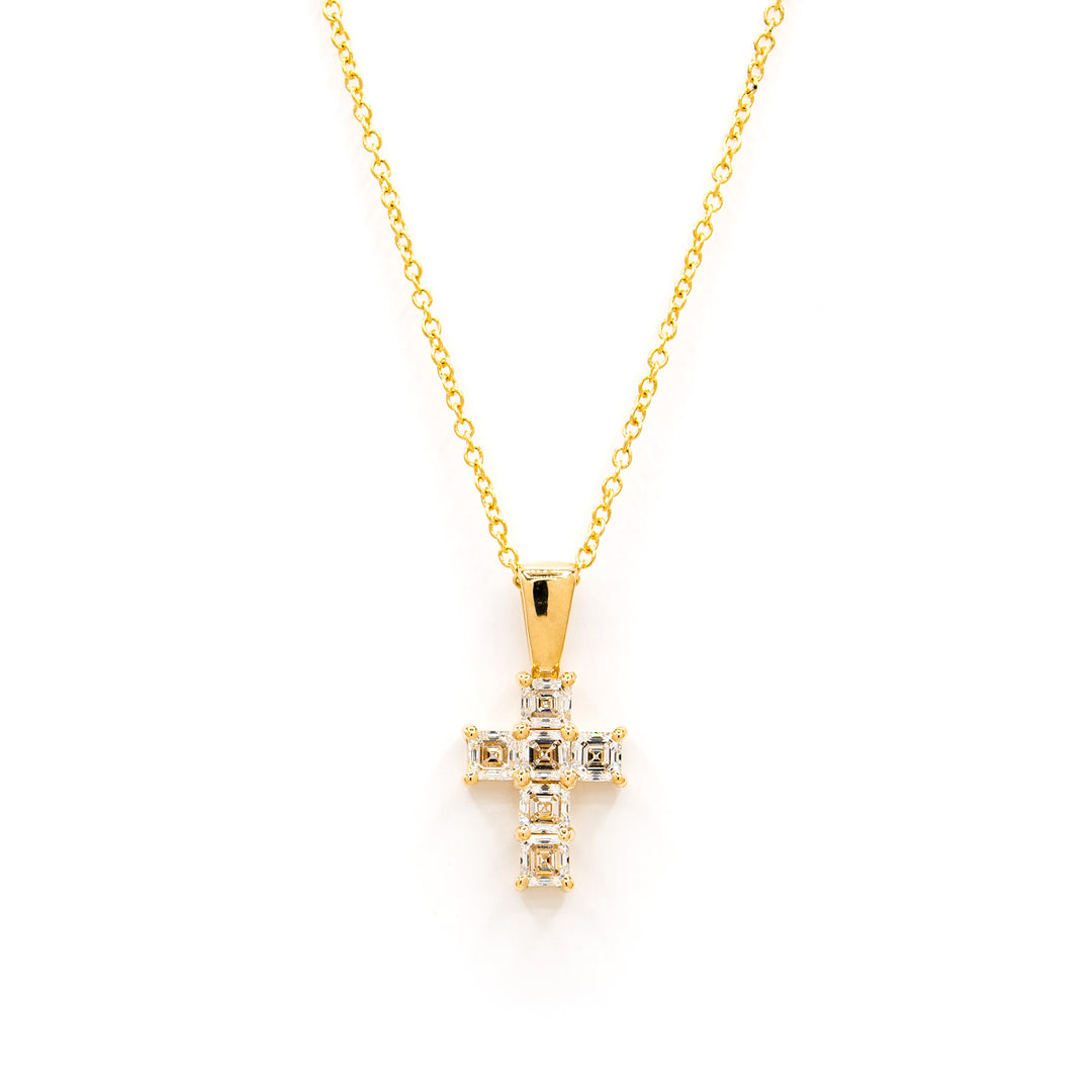 Víya Asscher Diamond Cross Pendant Small 14K Yellow Gold