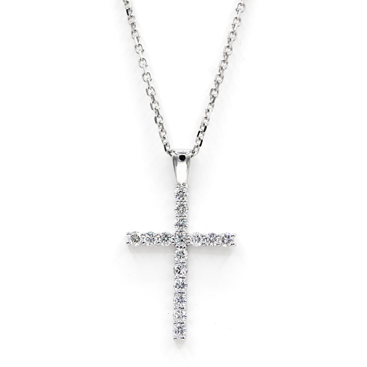 Víya Round Diamond Classic Cross Pendant Large 14K White Gold