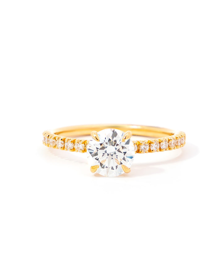 Solitaire Round Diamond Engagement Ring with Side Stones