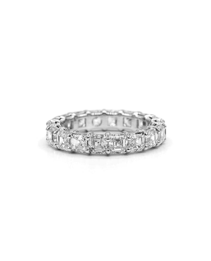 Víya Asscher Shape Diamond Eternity Ring White Gold 14K