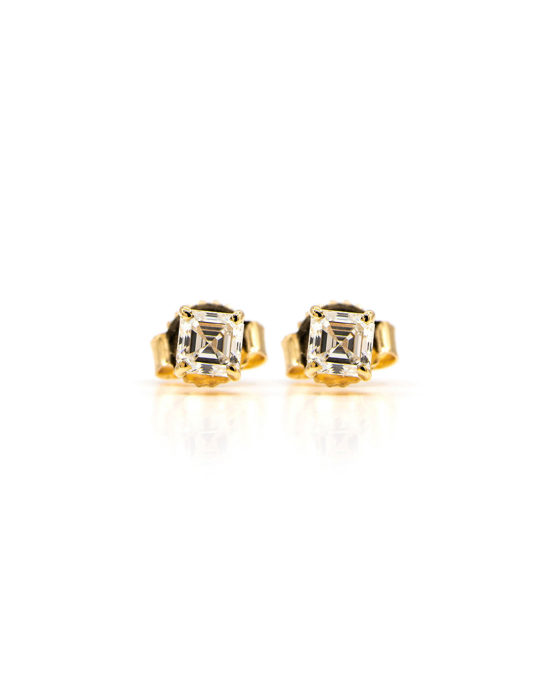 Asscher Shape Diamond 4-Prong Stud Earrings Yellow Gold