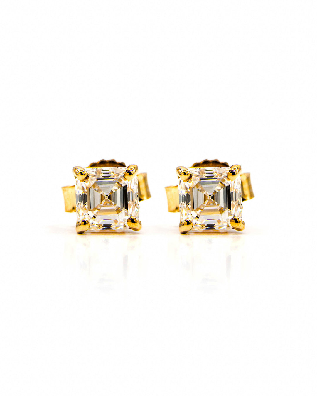Asscher Shape Diamond 4-Prong Stud Earrings Yellow Gold