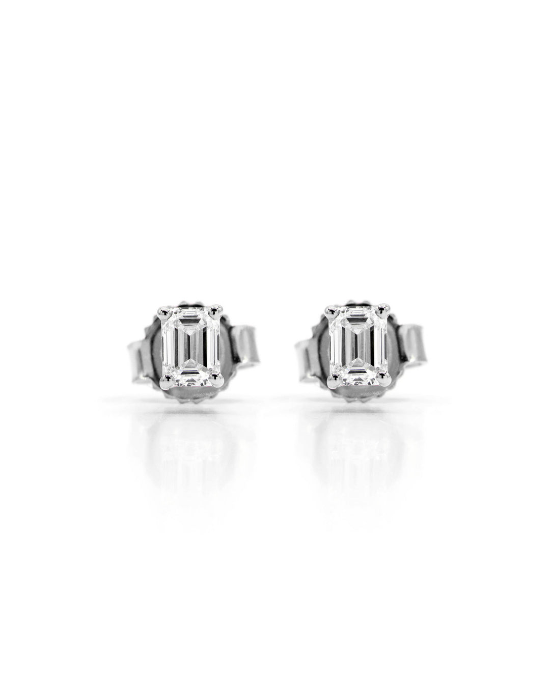 Víya Emerald Shape Diamond Stud Earrings White Gold 14K