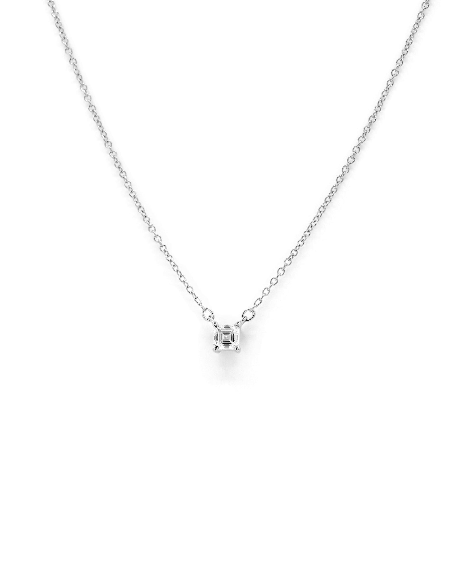Víya Asscher Shape Diamond Pendant Necklace 14K White Gold