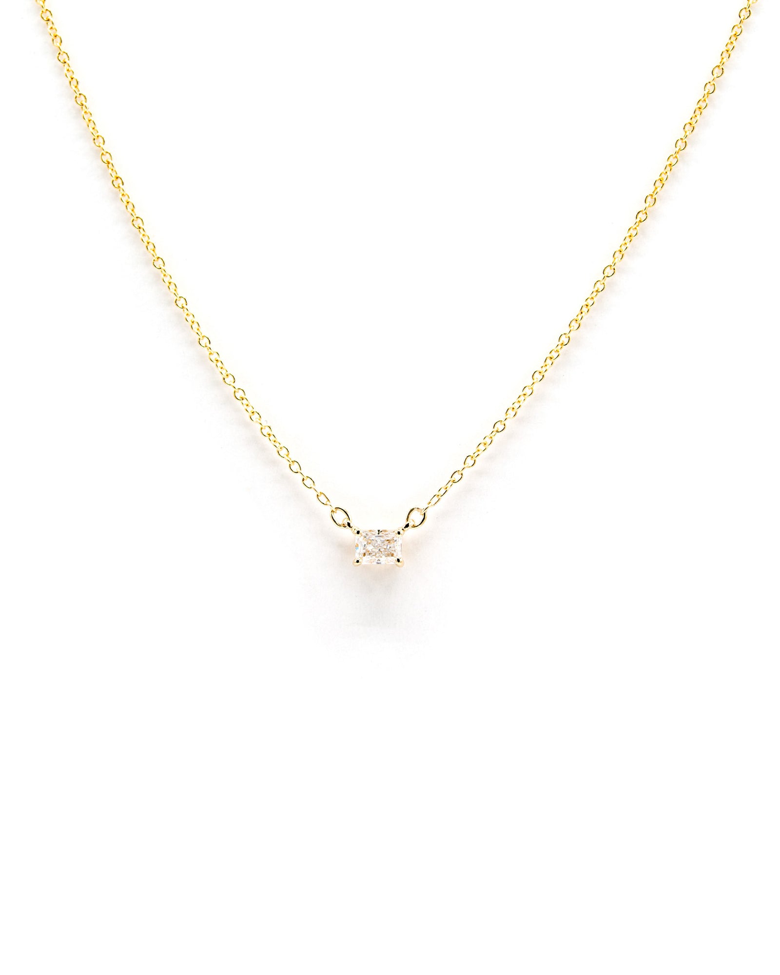 Víya Radiant Shape Diamond Pendant Necklace 14K Yellow Gold