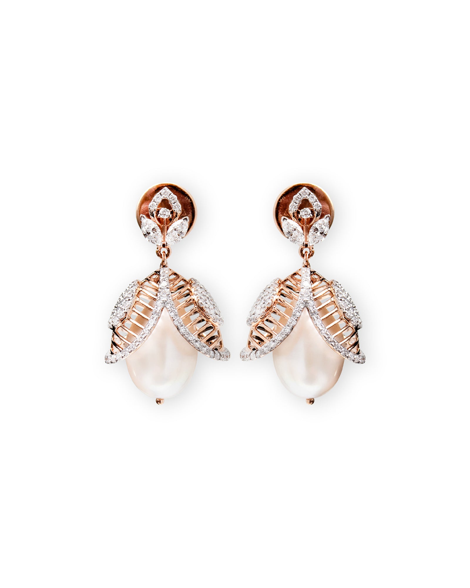 Pair of earrings with rose gold and pearl design on a white background