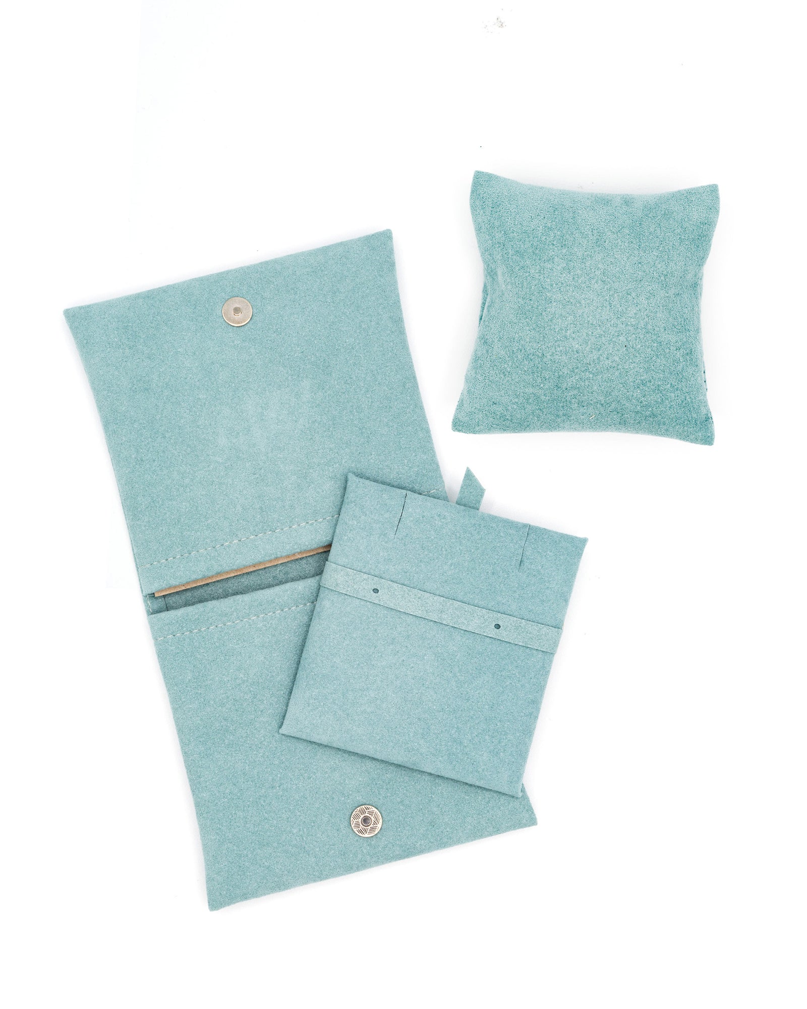 Travel Pouch: Premium On-The-Go Storage Solution