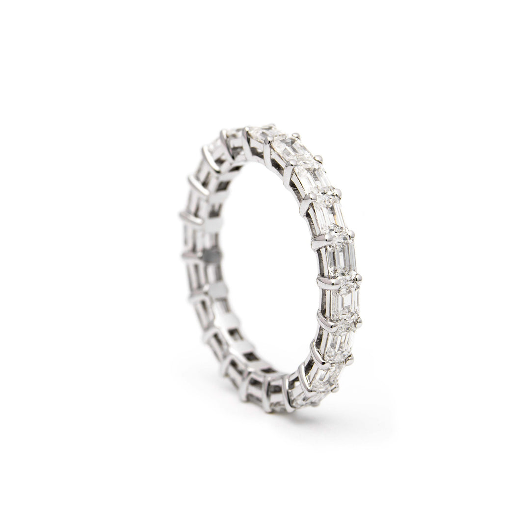 Emerald Diamond 2 Carat "East-to-West" Eternity Ring | Víya – Víya Jewelry