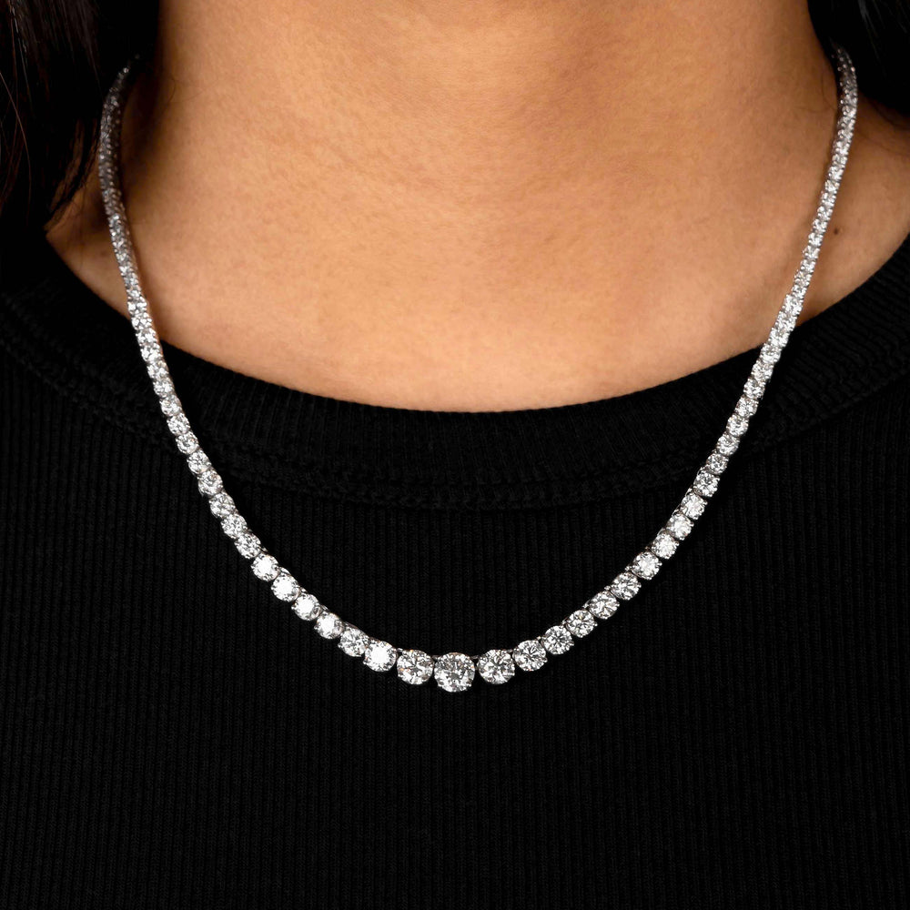 Víya Graduated Riviera Round Diamond Tennis Necklace White Gold 14K